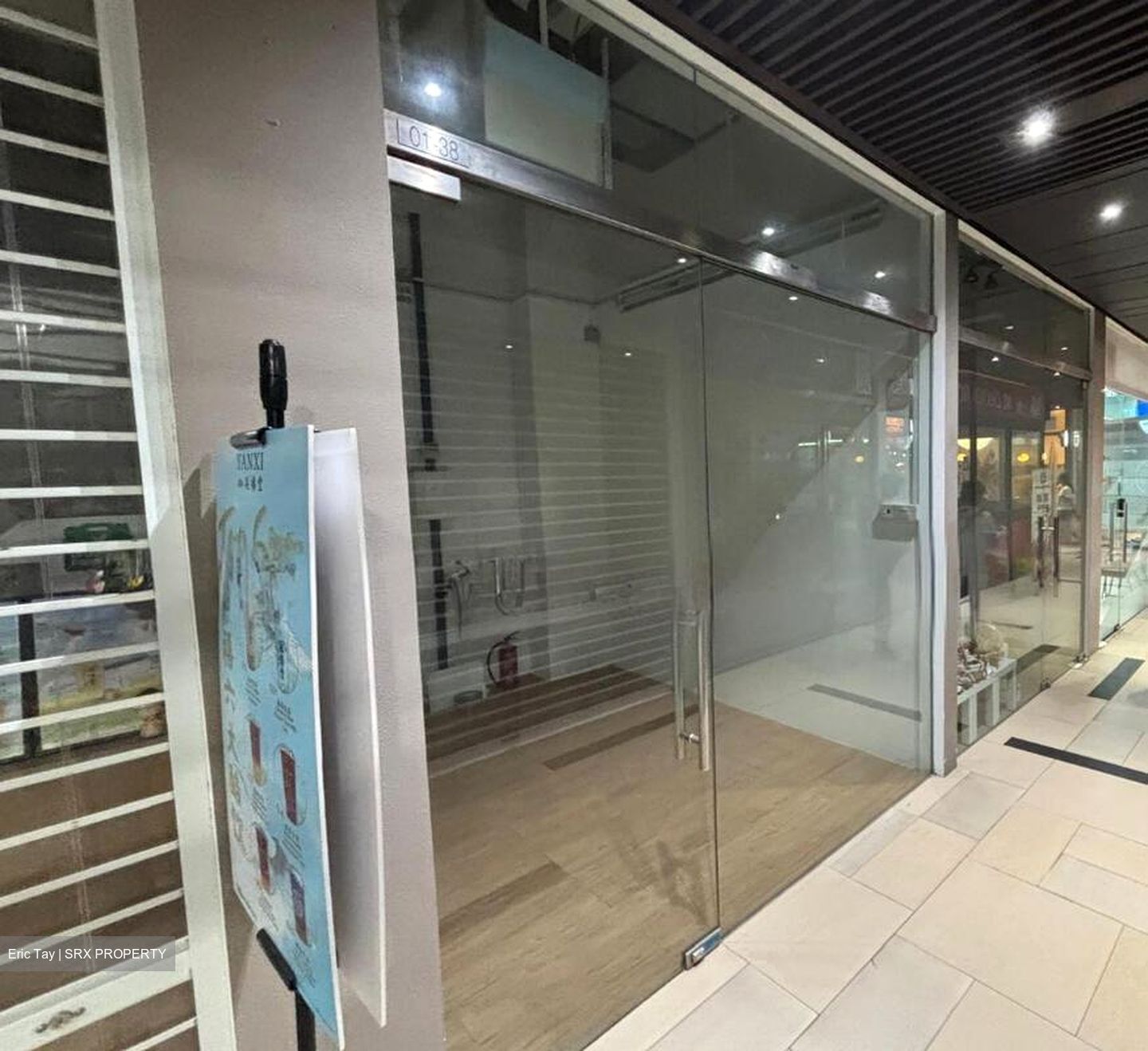 Bedok Shopping Complex (D16), Shop House #498163141
